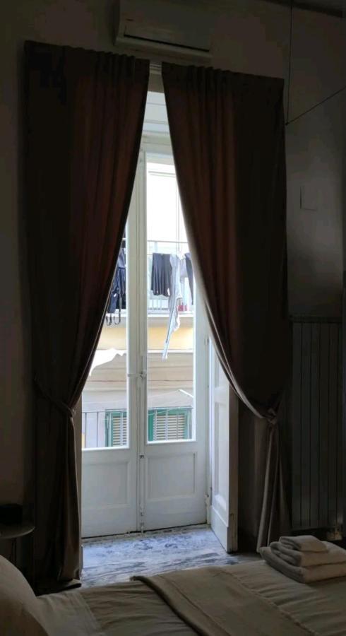 Casa Fanzago Bed & Breakfast Napoli Bagian luar foto